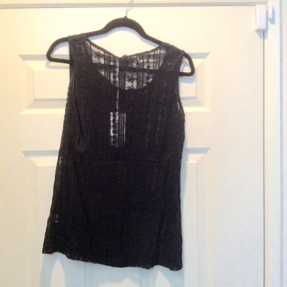 Picture doesn't do this top justice!